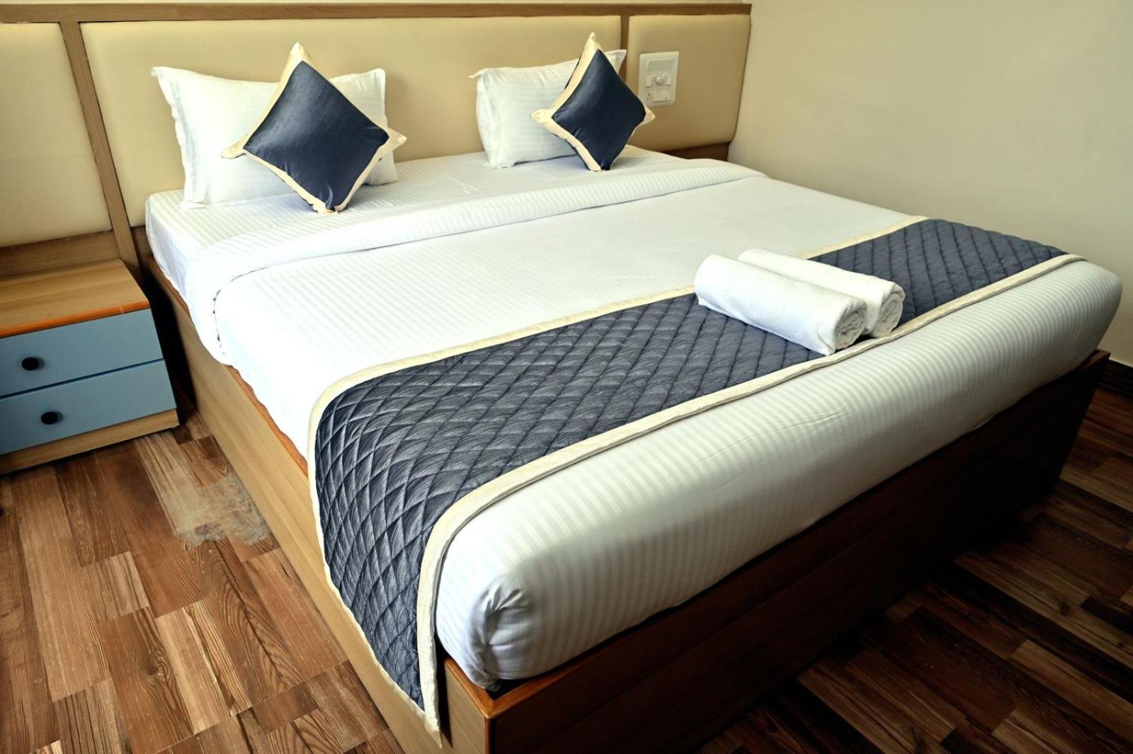 Hometown Sharu'S Inn A Luxury Hotel Chikmagalūr Kültér fotó