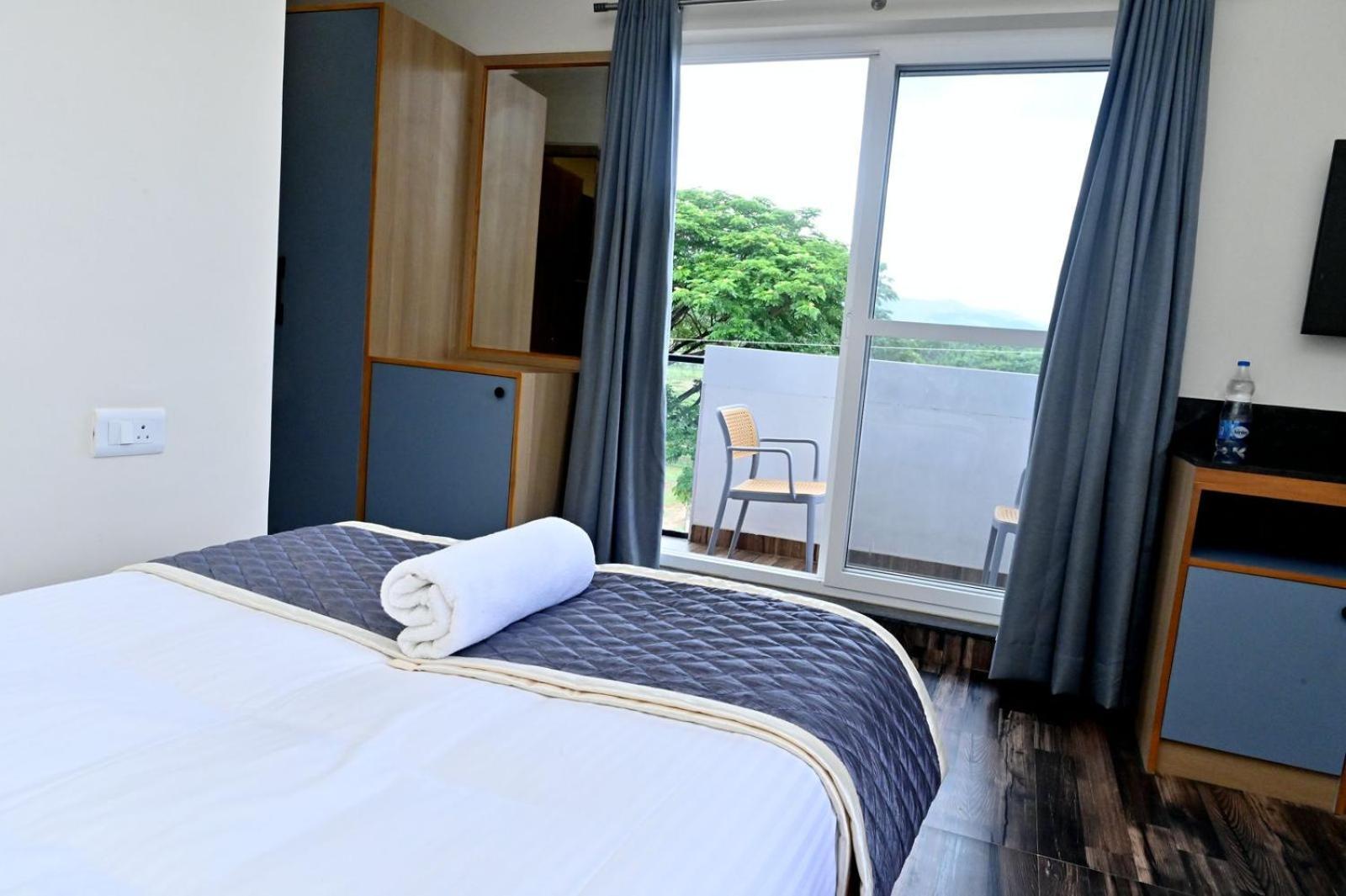 Hometown Sharu'S Inn A Luxury Hotel Chikmagalūr Kültér fotó